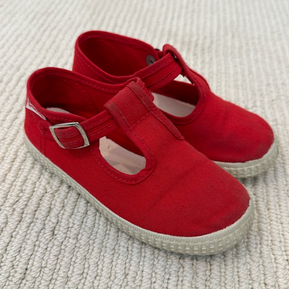 Cienta Shoes